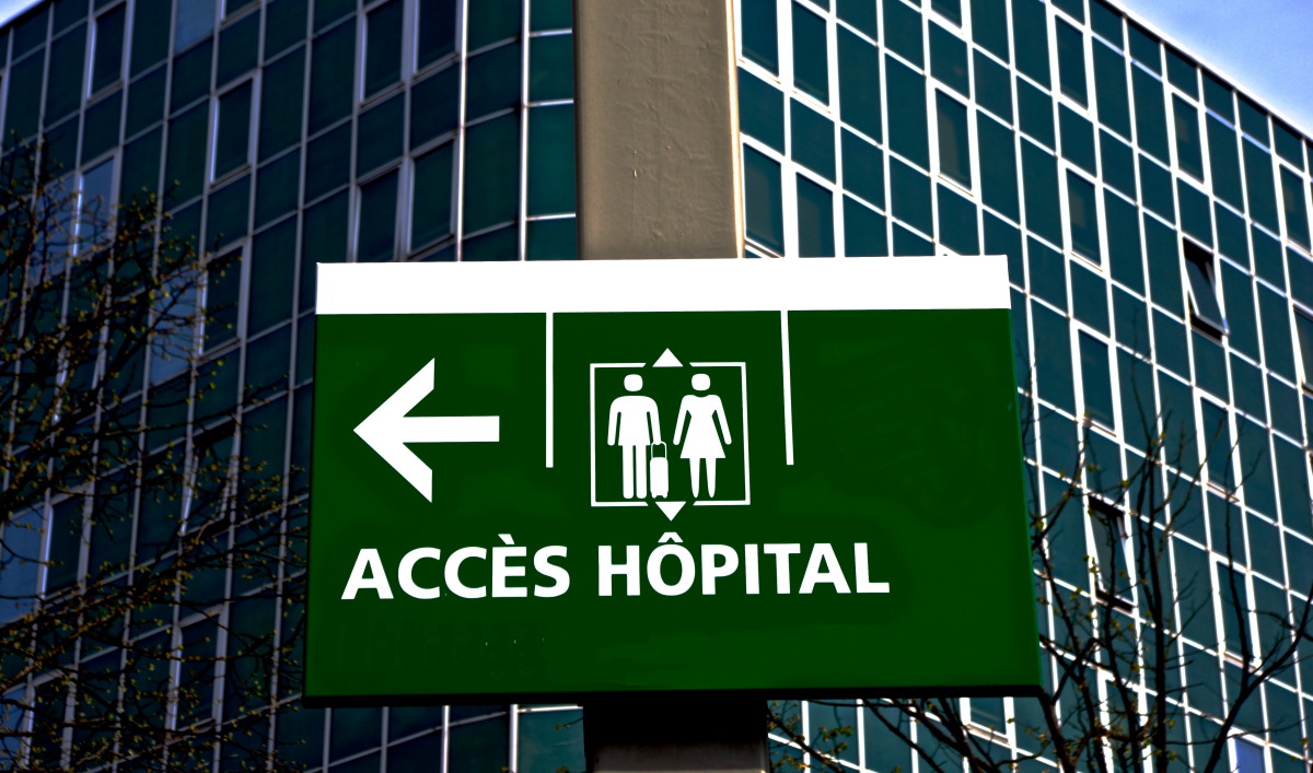 Entrée d'hôpital - Dominique Bernardini/Flickr CC